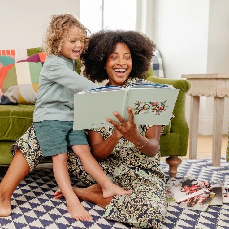 kid and mom reading a story