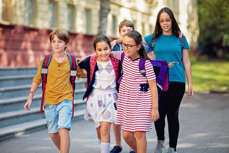 kids returning from school