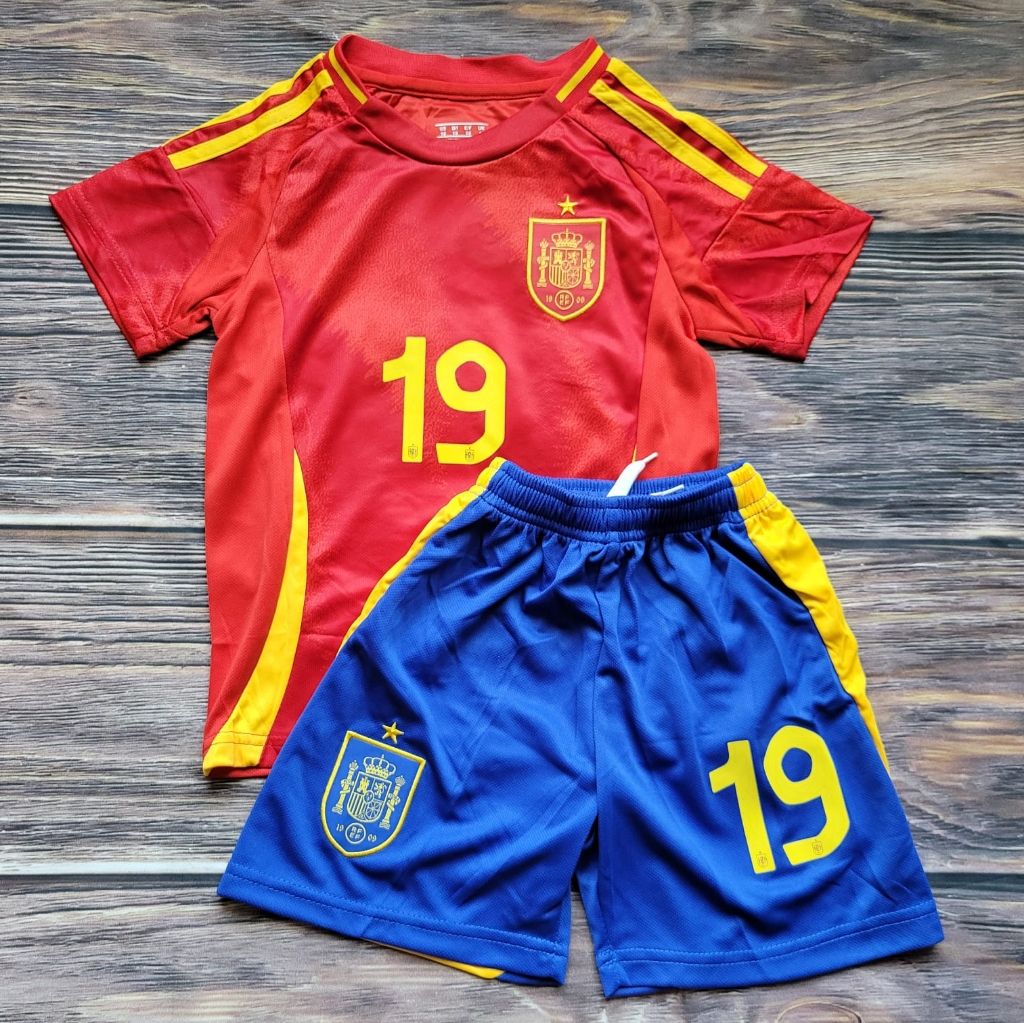 unbranded kid's soccer uniorm