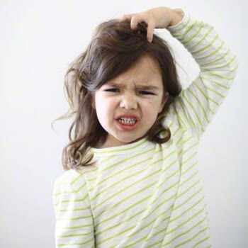 kid with itchy scalp