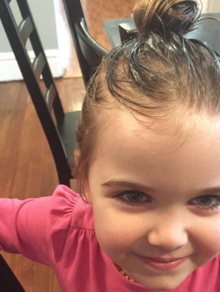 kid with a thin hair