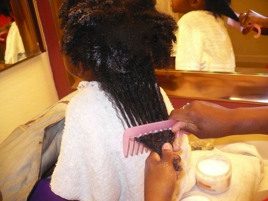 kid's hair moisturizing