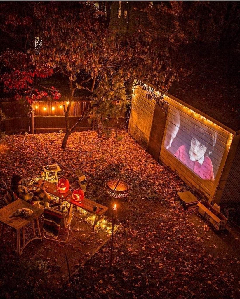 outdoor halloween movie nigth
