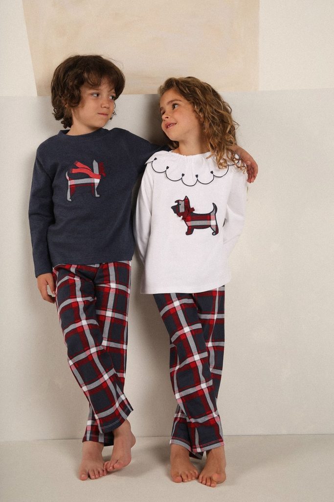 kids in pajamas as matching outfit ideas for kids