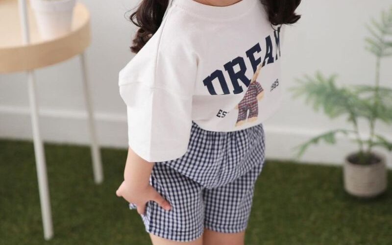 31 Easy Outfit Ideas for Busy School Mornings