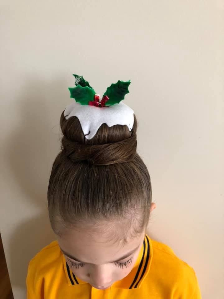 kid with gingerbread buns